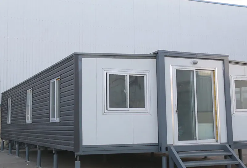 Expandable Container House