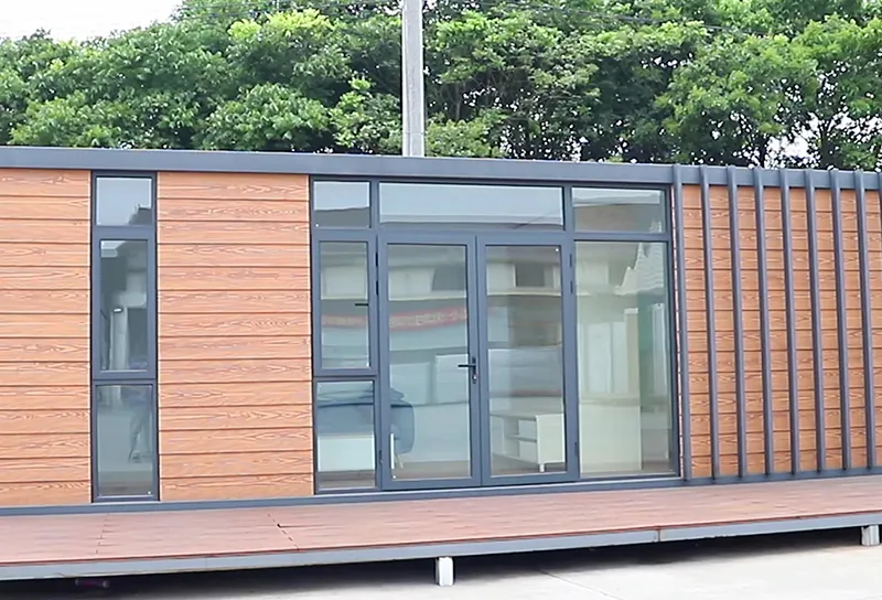 Luxury modern prefab container house